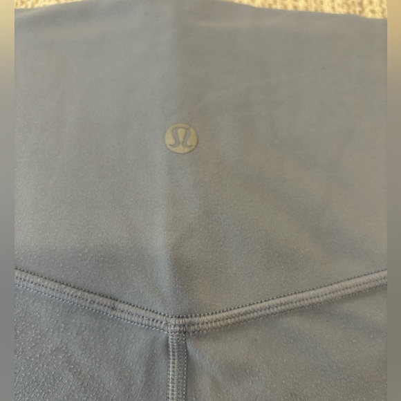 Lululemon. Chambray blue. Align 7/8. - Picture 3 of 5